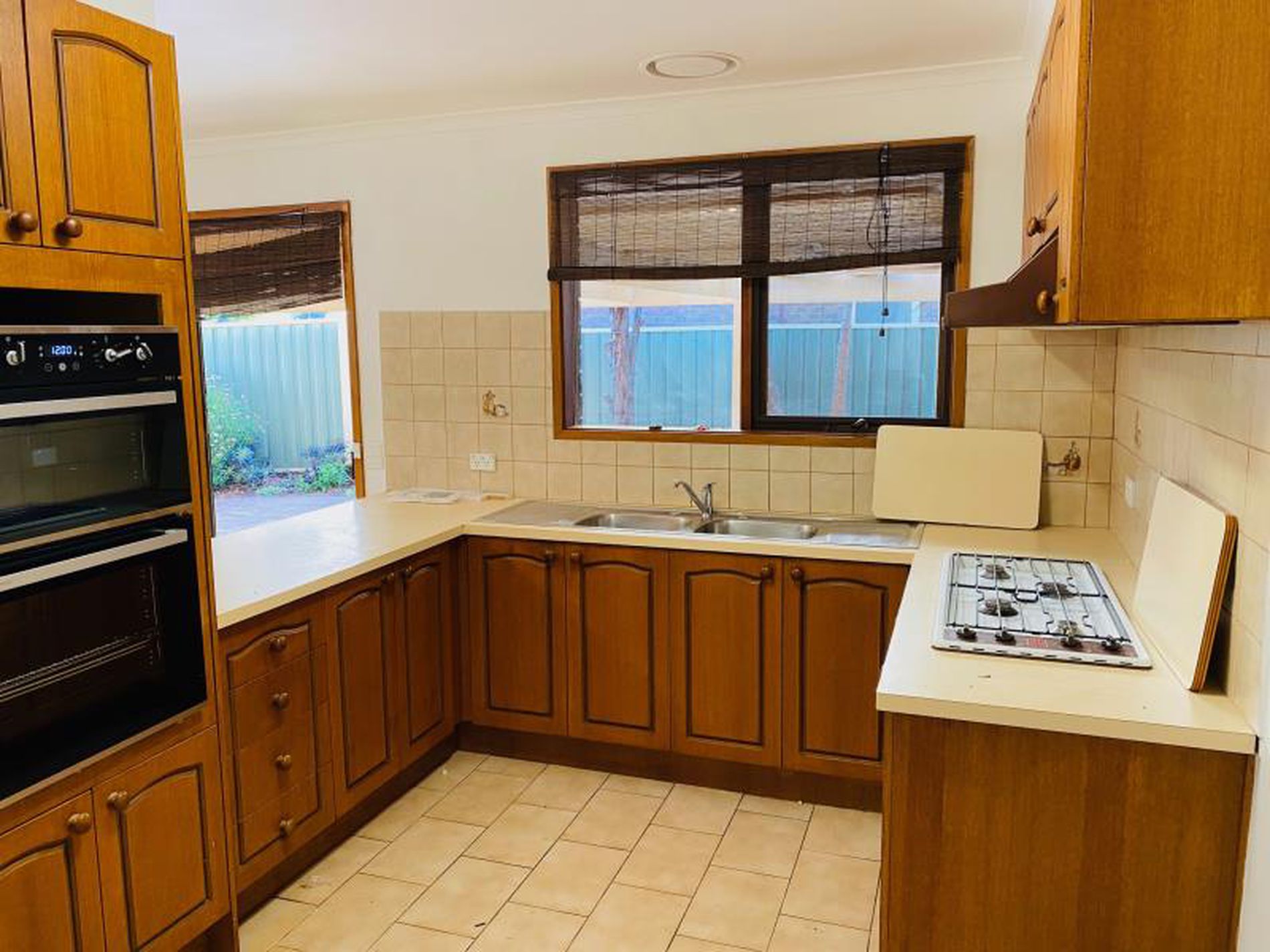 2 Madison Drive, Hoppers Crossing