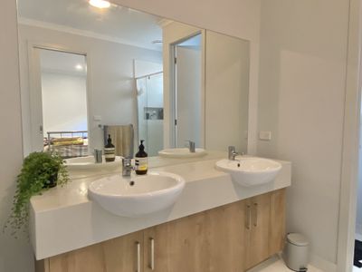 8 Midewin Way, Wyndham Vale