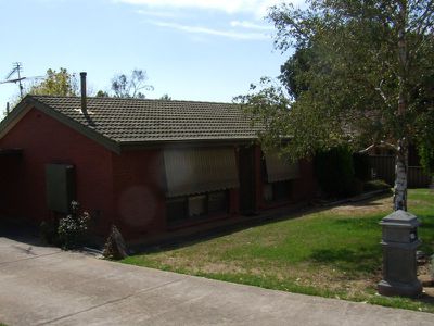 14 Victoria Road, Mount Barker