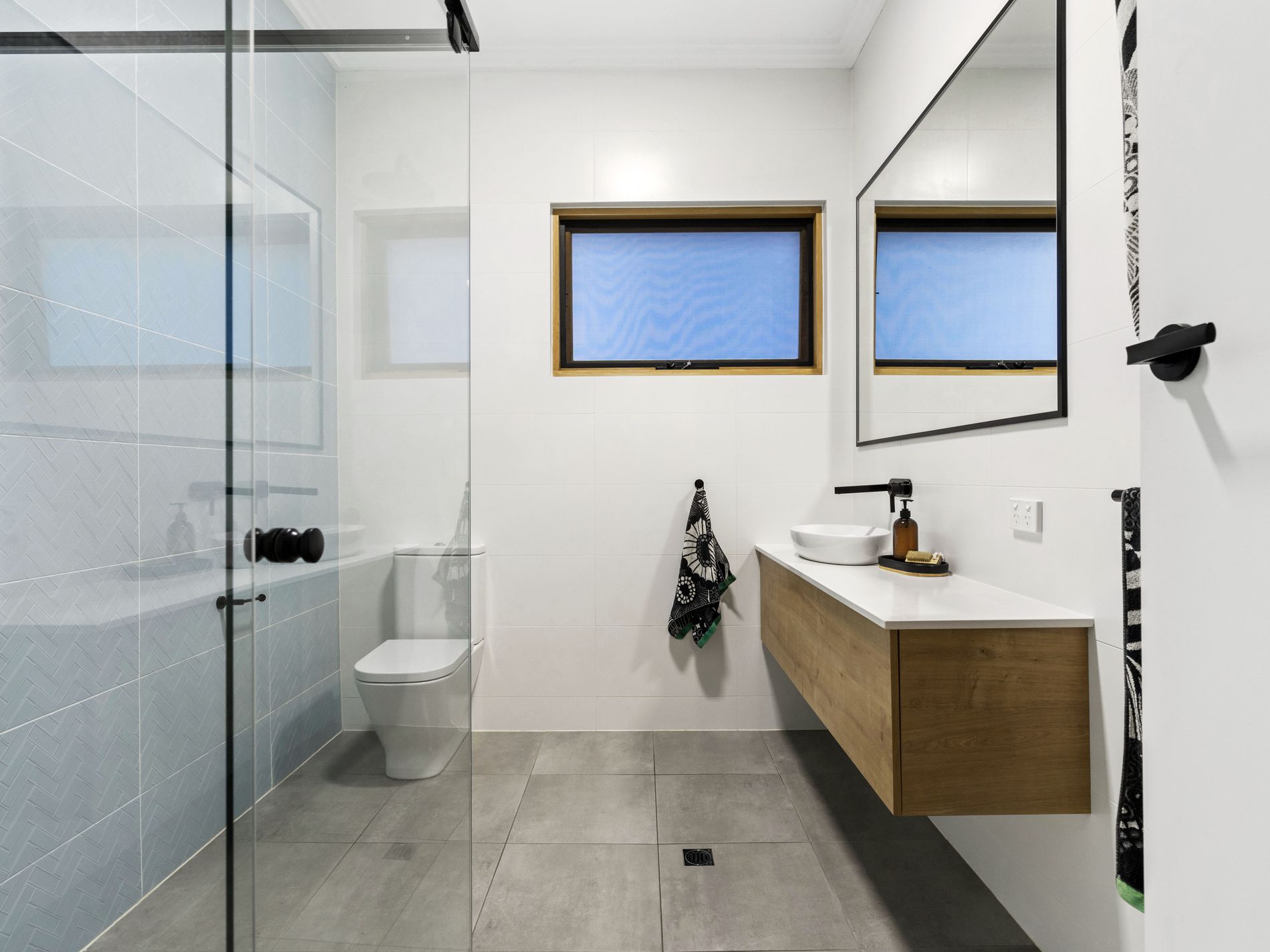 2 Warwick Avenue, North Brighton