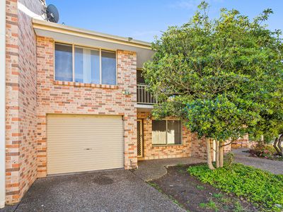 2 / 13 Grove Circuit, Lake Illawarra