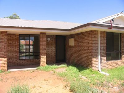 8 Mangini Court, Kalgoorlie