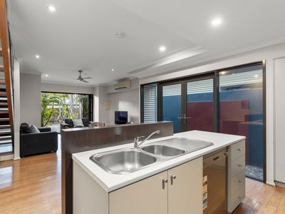 4 / 7 Bagot Street, Djugun