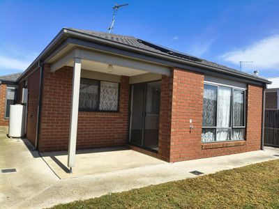 252 Warralily Boulevard, Armstrong Creek