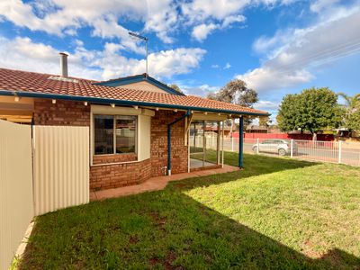 2A Kirwan Court, Hannans