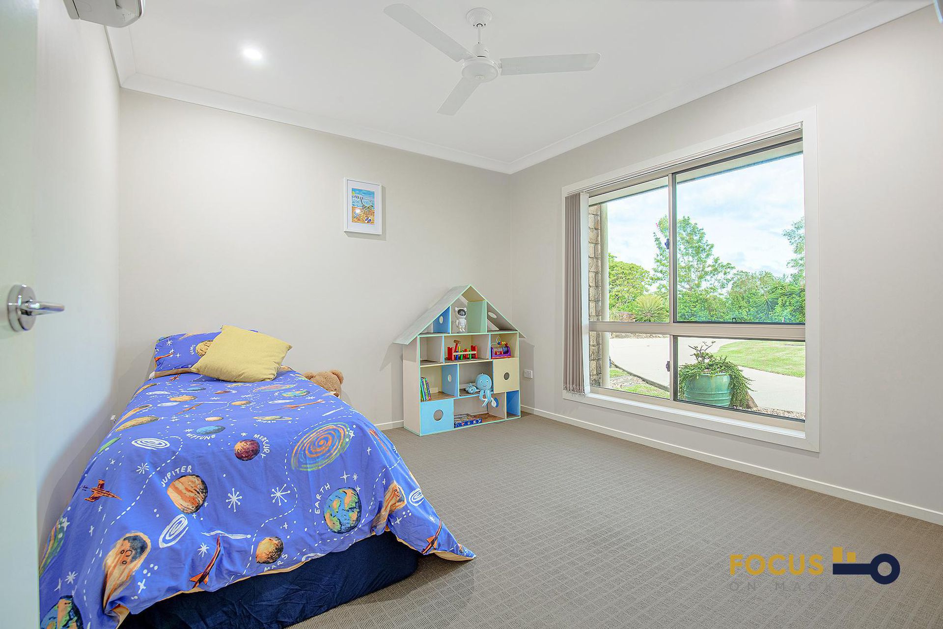 148 Ian Reddacliff Drive, The Leap