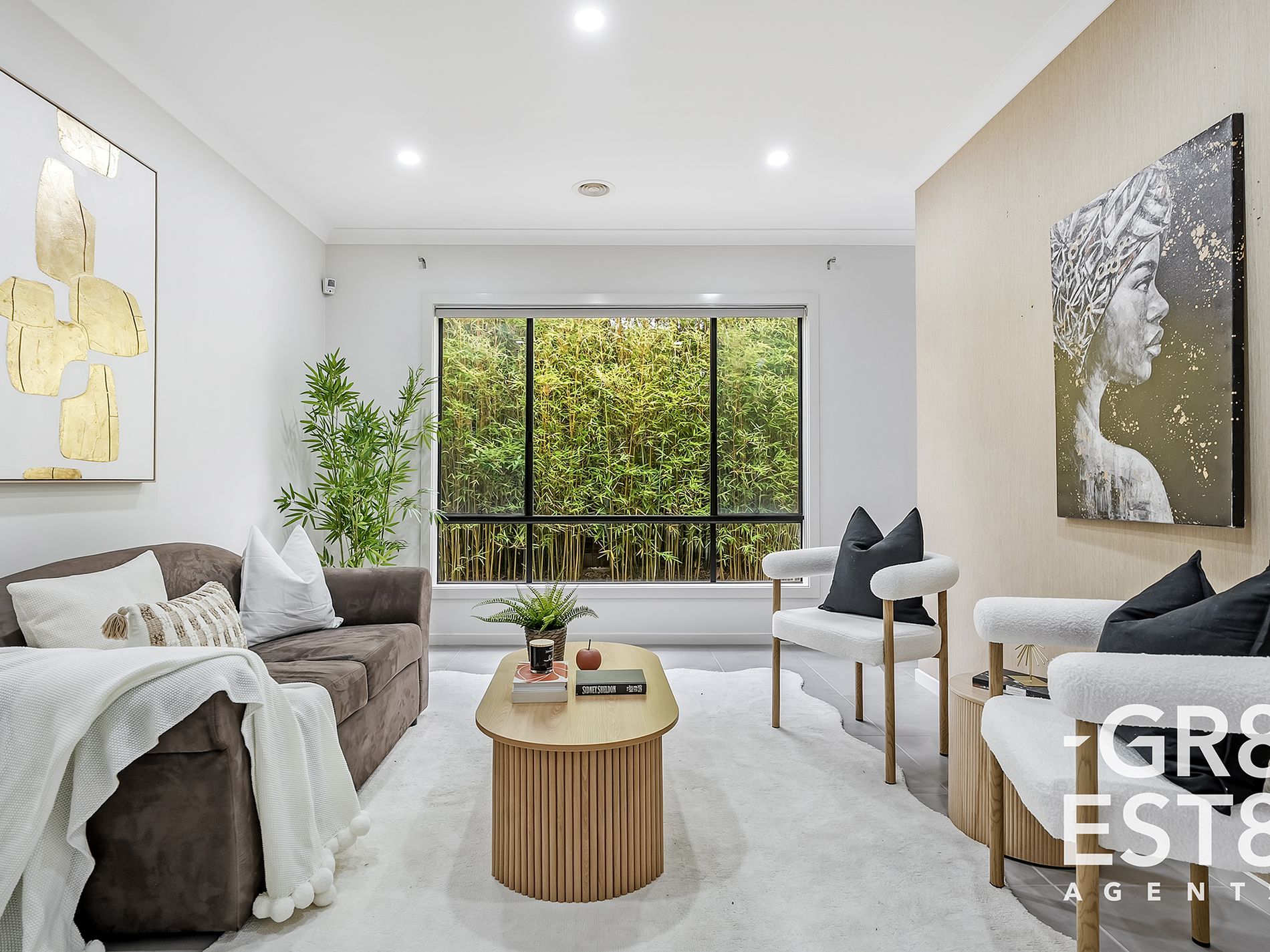 8 John Russell road, Cranbourne West