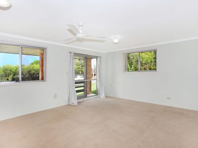 2 Hilltop Crescent, Maroochydore