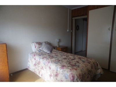 4 / 5 Smith Street, Horsham