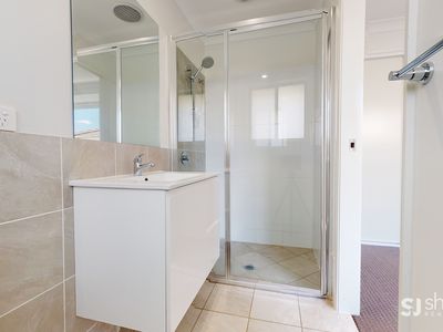 34A Lansdowne Drive, Dubbo