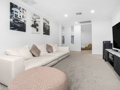 6 Norton Ridge, Winthrop