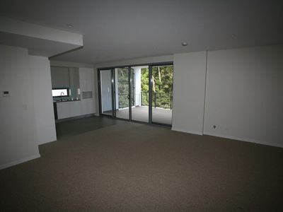 32 / 200 Gordon Crescent Crescent, Lane Cove North