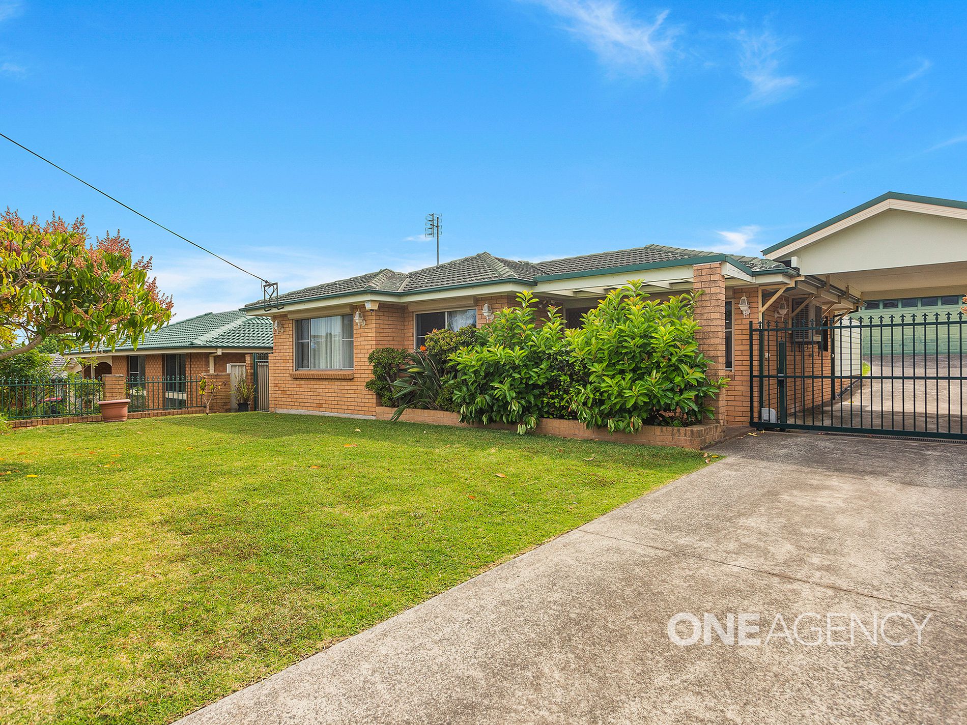 21 Lachlan Avenue, Barrack Heights