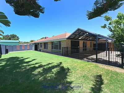 92 Balladong Loop, Carramar