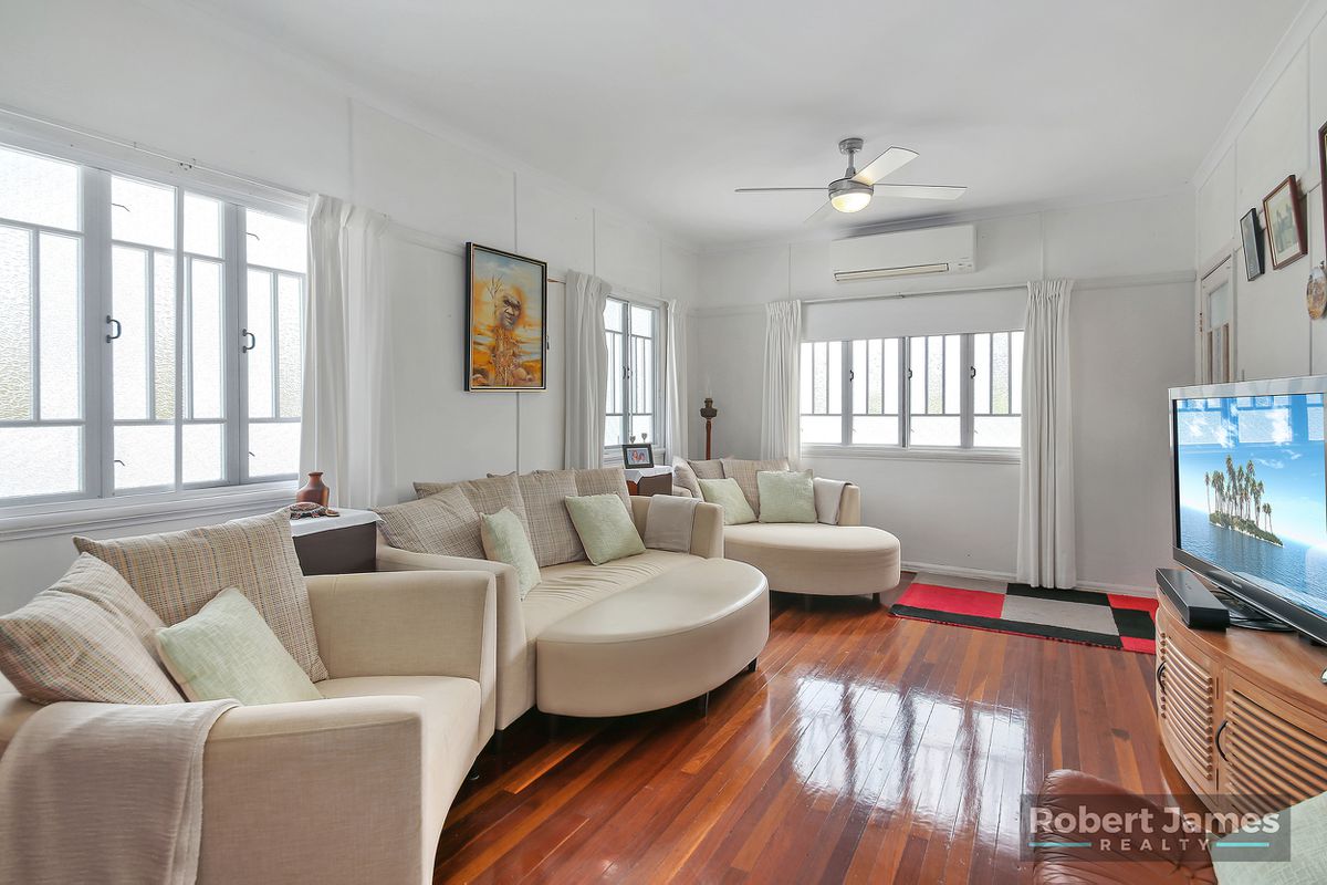 37 Moorindil Street, Tewantin