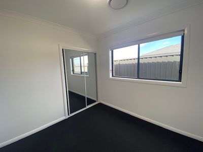 13 Landaise Rd, Austral