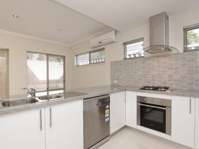42 Dallington Crescent, Balga
