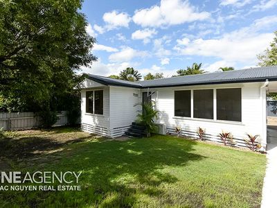240 Freeman Rd, Inala
