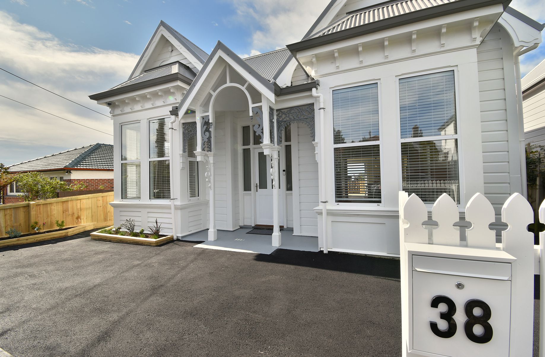 38 Highgate, Belleknowes
