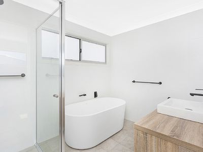 1 / 28 Lord Howe Avenue, Shell Cove