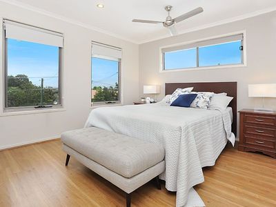 4 Park Avenue, Alderley