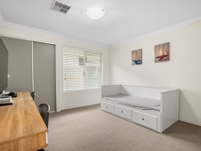 39 BROULEE LANE, Secret Harbour