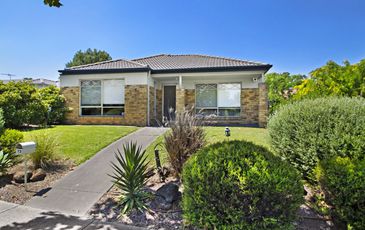 72 Fieldstone Boulevard, Beaconsfield