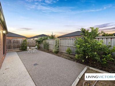 24 Jolimont Road, Point Cook