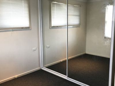 23 Wybalena Avenue, Koonawarra