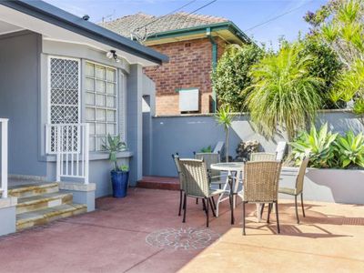 112 The Avenue, Mount Saint Thomas