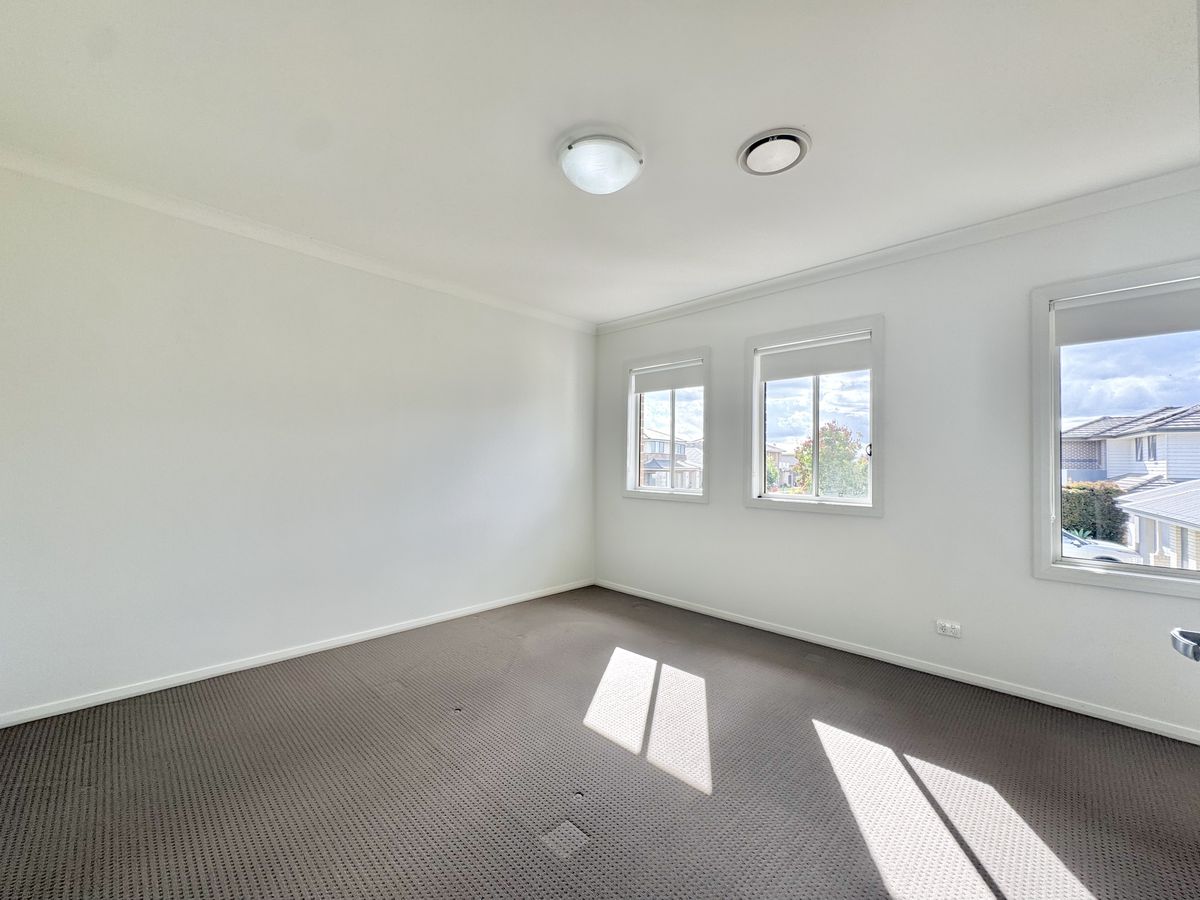 50 Brookwater Circuit, Colebee