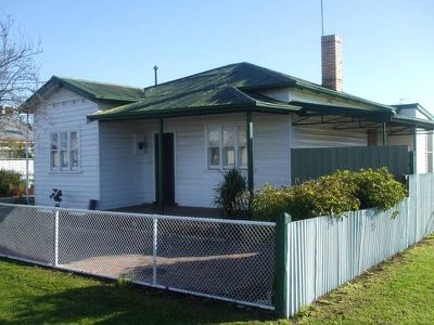 7 Sloss Street, Horsham