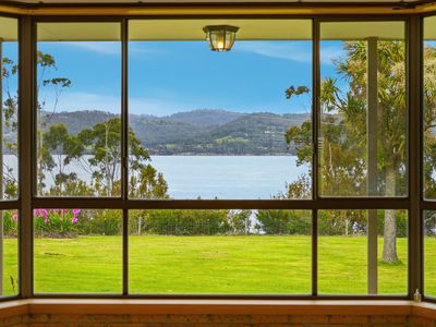 222 Cygnet Coast Road, Lymington