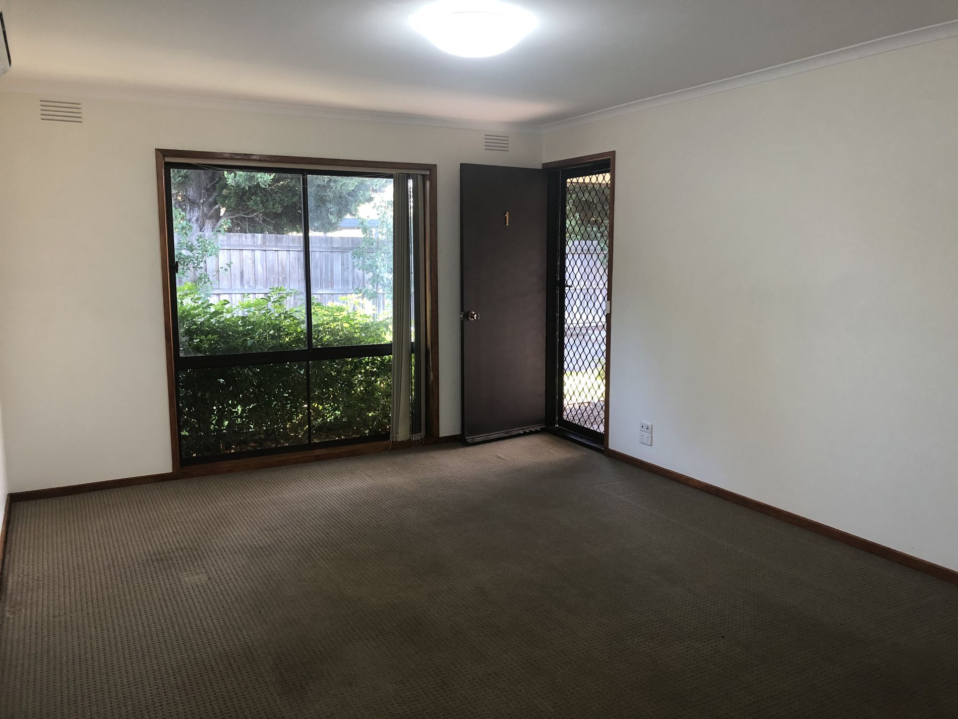 1 / 13 Matilda Court, Belmont