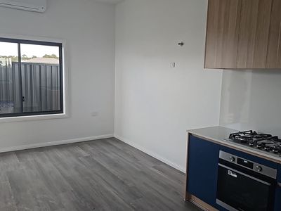 29a Parhelion St., Austral