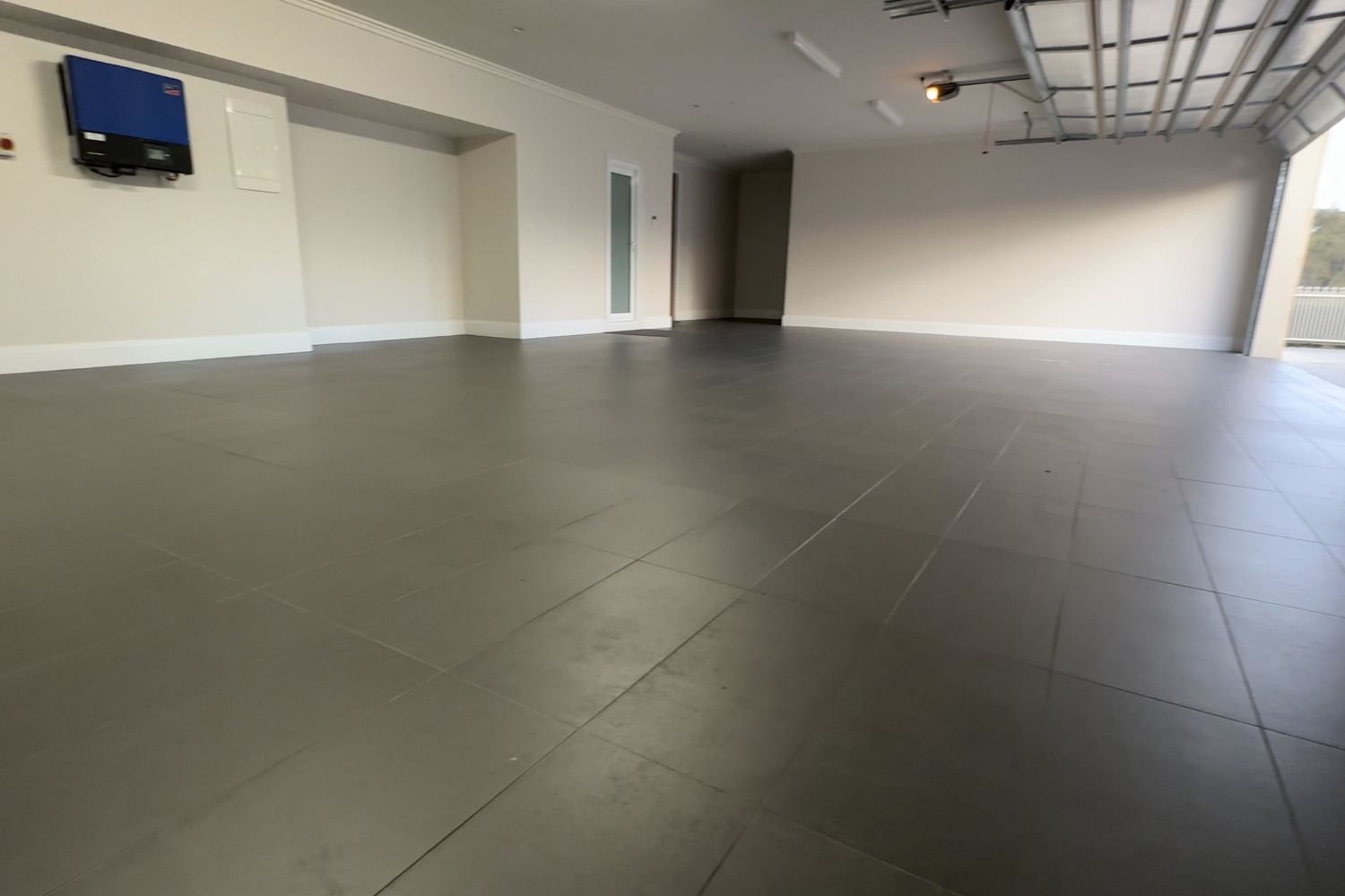 145 Barnes Boulevard, Horsham