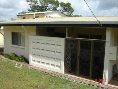 2 / 47 Helen, Cooktown