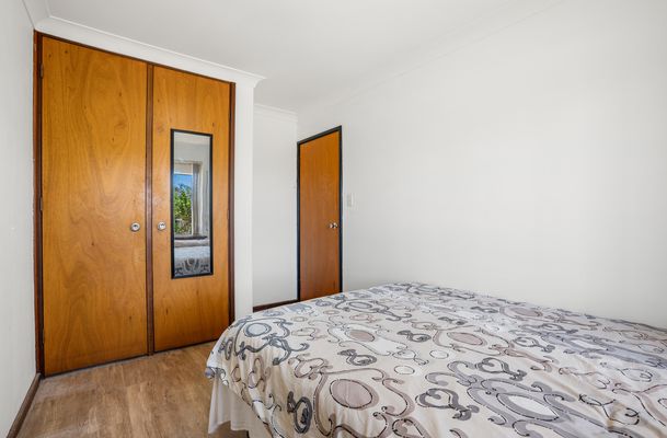 6 Breaden Drive, Cooloongup