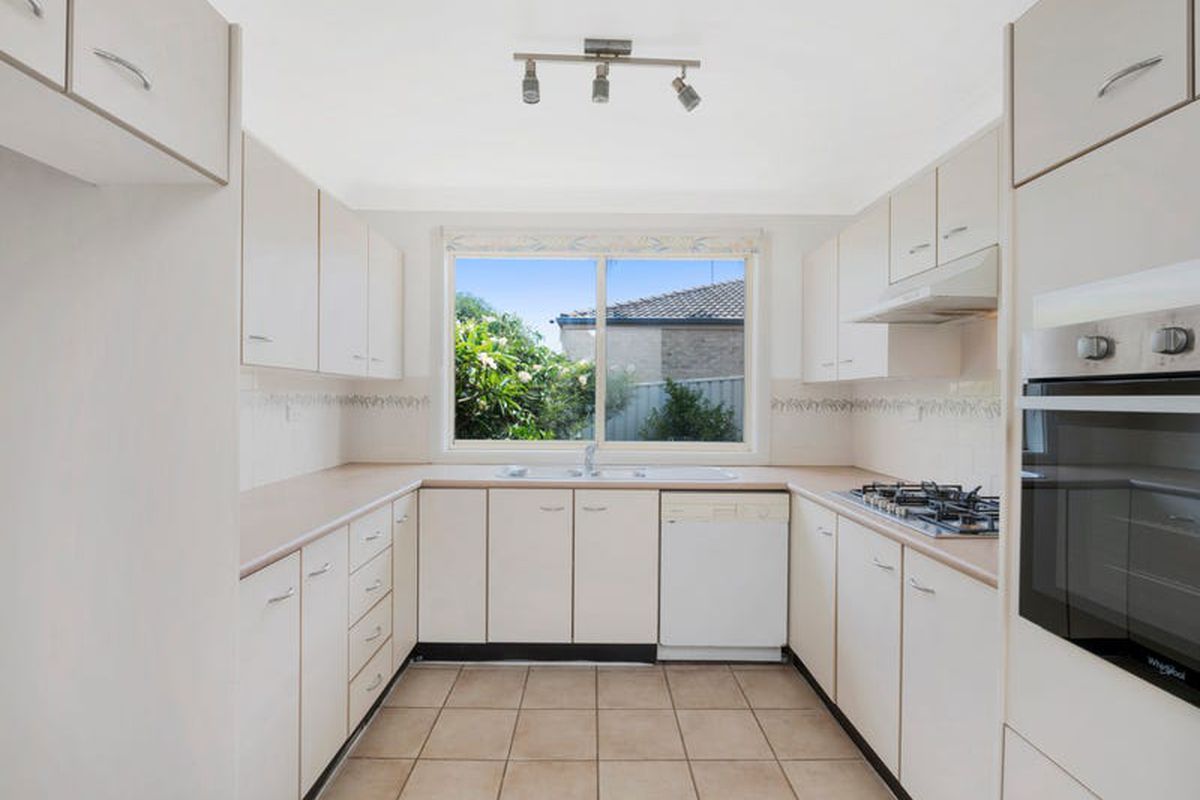 2 / 15 Maas Parade, Forresters Beach