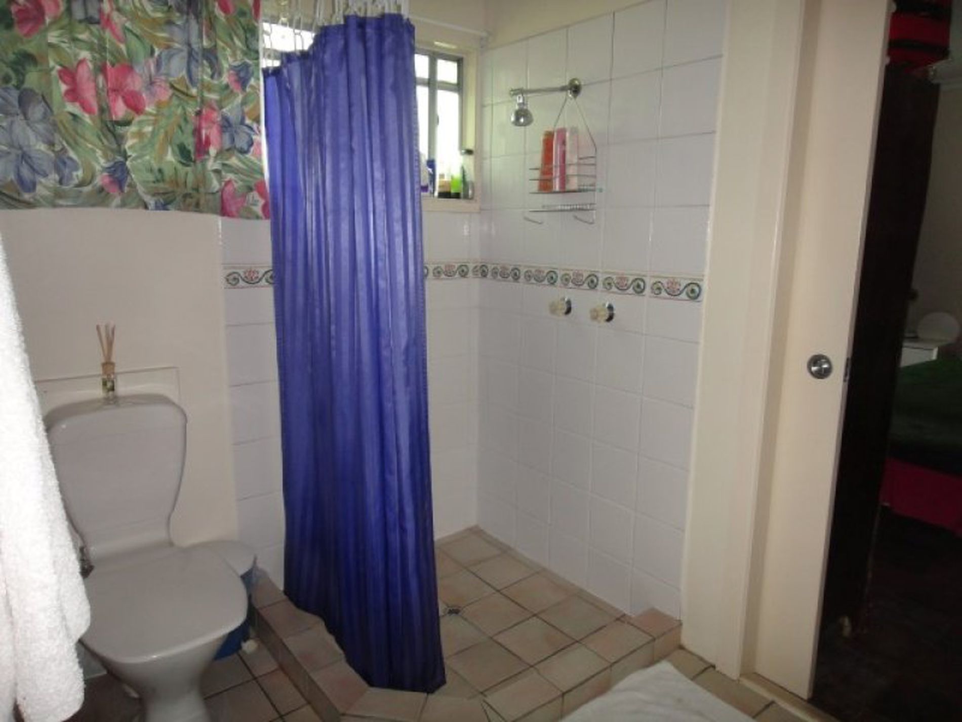 2 / 55 Helen, Cooktown