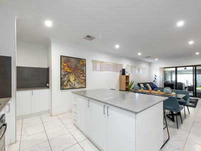 140B Centre Street, Queens Park