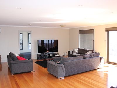 11 Zenith Court, Blackstone Heights