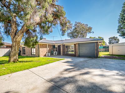 4 Fir Court, Camillo