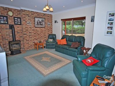 13 Lakeland Drive, Dubbo