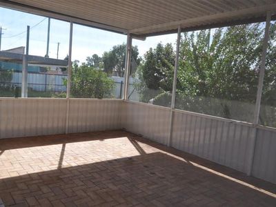 6 Calarie Road, Forbes