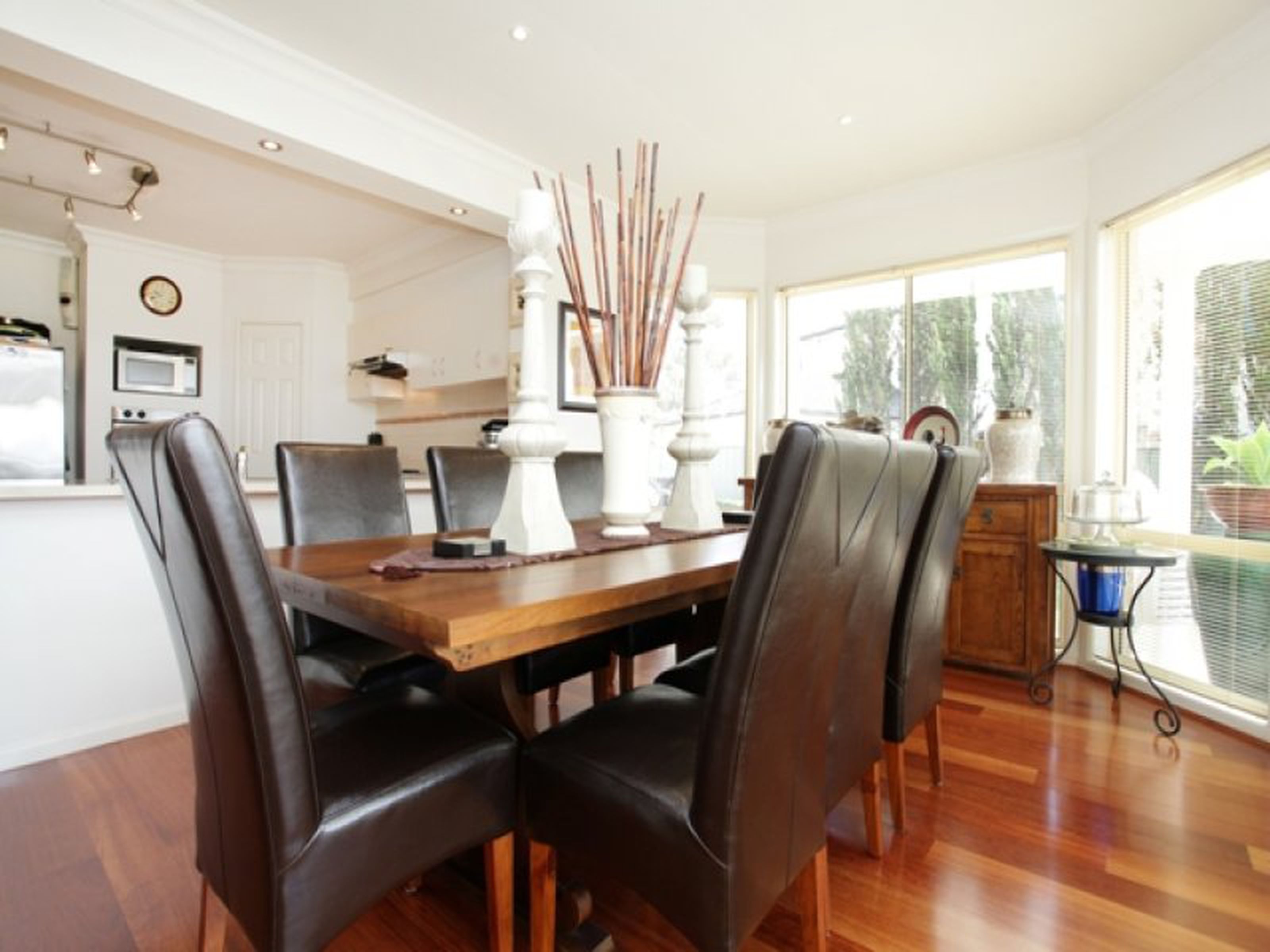 24 St Andrews Drive, GLENMORE PARK