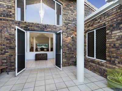 15 Nowranie Court, Annandale