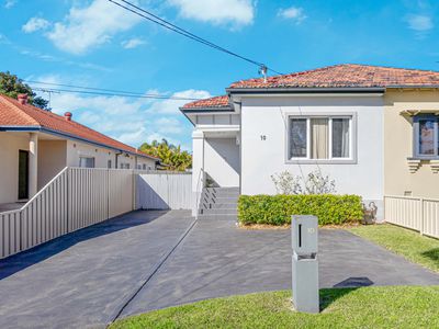 10 Bennett Avenue, Roselands
