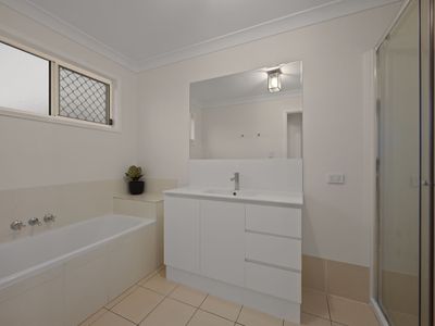 6 Sky Court, Springfield