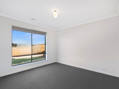 39 Blackwattle Court, Mernda